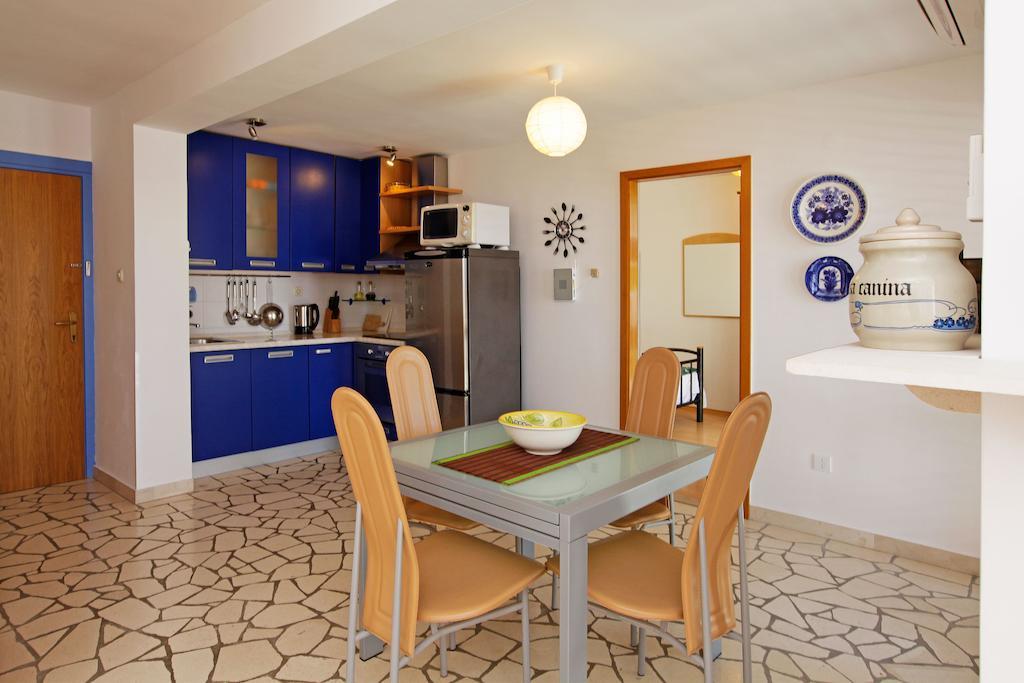Apartments Mel Bol Chambre photo